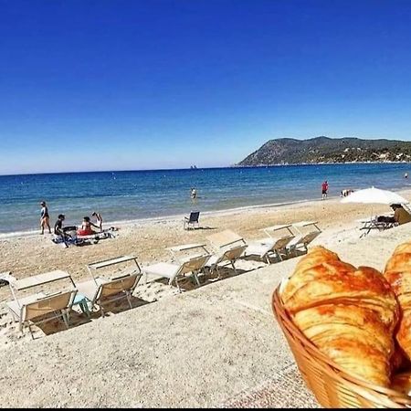 T2 Avec Clim Et Terrasse Vue Mer, Les Sablettes La Seyne-sur-Mer Esterno foto